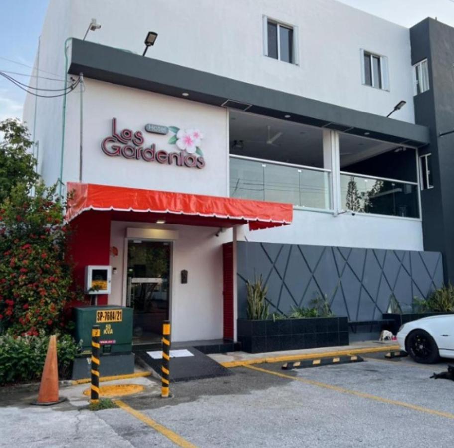Las Gardenias Cancún Exteriör bild